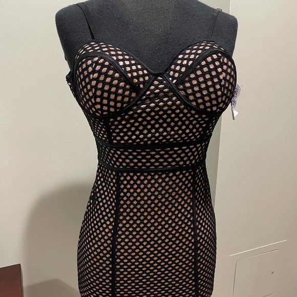 NWT Bodycon Dress - Picture 5 of 7